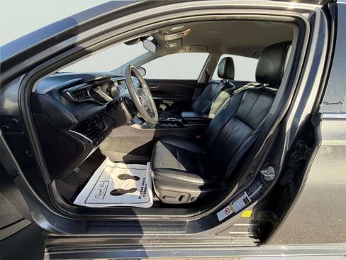 Used 2018 Toyota Avalon XLE image 34