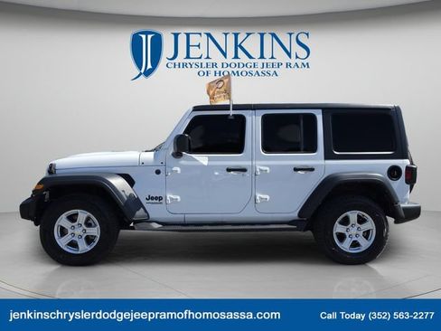 Used 2022 Jeep Wrangler Unlimited Sport AWD/4WD image 8