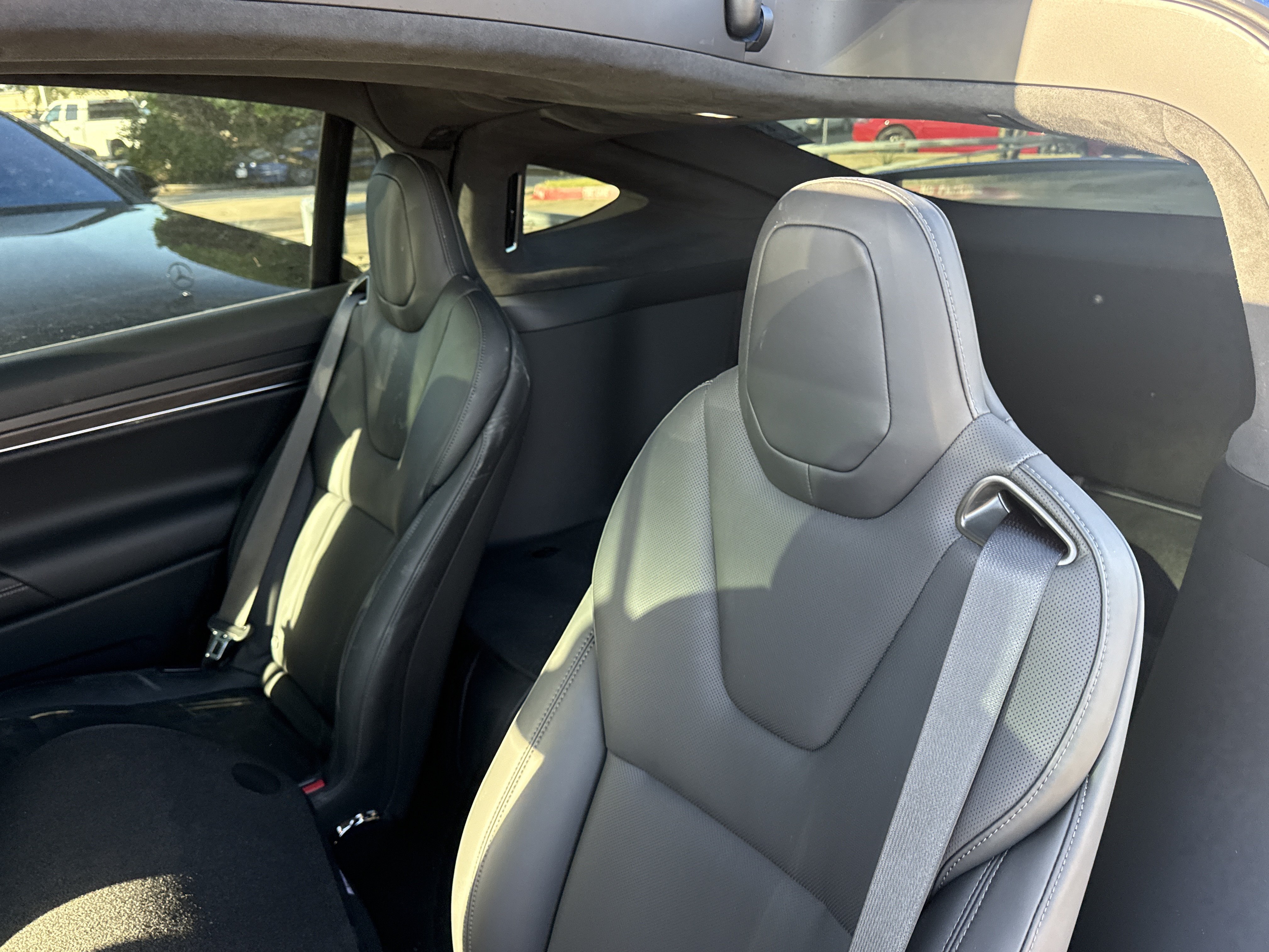 Used 2023 Tesla Model X AWD/4WD image 3