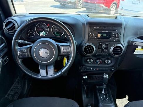 Used 2018 Jeep Wrangler Unlimited Sport S image 12
