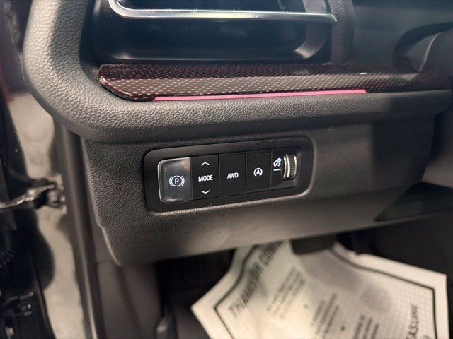Used 2025 Chevrolet Traverse RS w/ LPO, Floor Liner Package AWD/4WD image 25