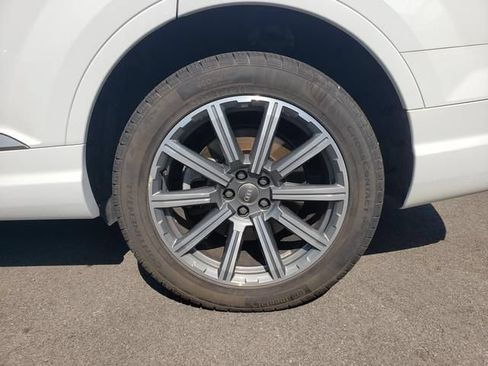 Used 2019 Audi Q7 2.0T Premium Plus w/ Premium Plus Package AWD/4WD image 27
