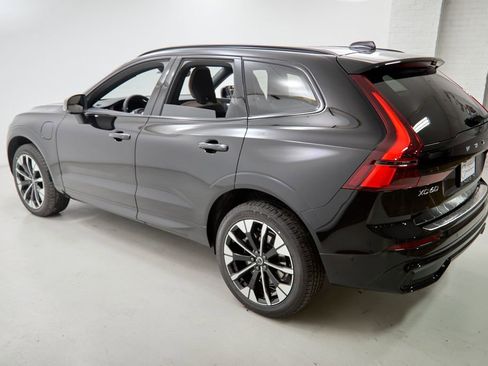 New 2026 Volvo XC60 T8 Plus w/ Protection Package Premier AWD/4WD image 7