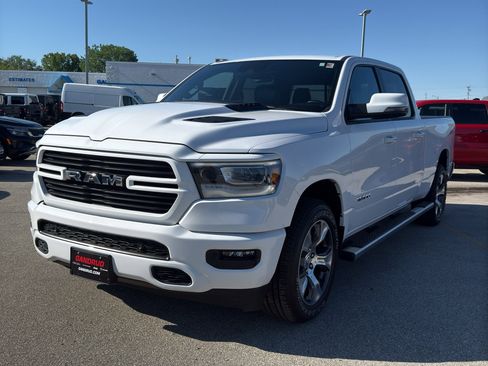 Used 2023 RAM 1500 Laramie AWD/4WD image 2