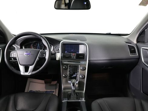 Used 2015 Volvo XC60 T6 Platinum image 28