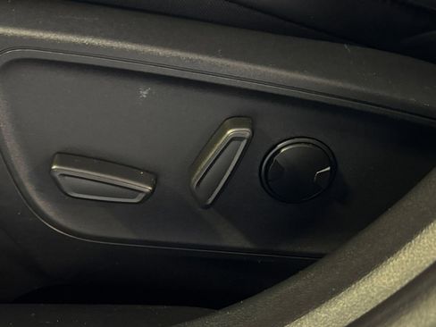 Used 2025 Ford Escape ST-Line image 29