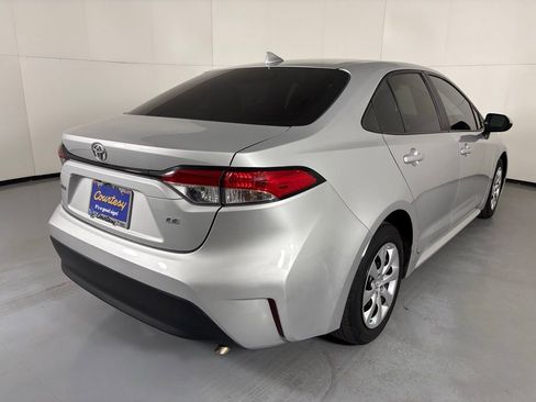 Used 2023 Toyota Corolla LE FWD image 18