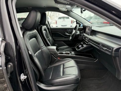 Used 2021 Lincoln Corsair AWD w/ Equipment Group 101A image 18