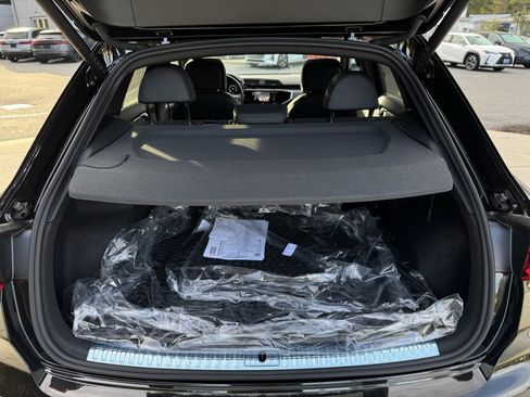 New 2025 Audi Q3 2.0T Premium image 12