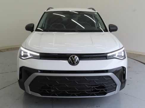 New 2026 Volkswagen Taos S FWD image 9