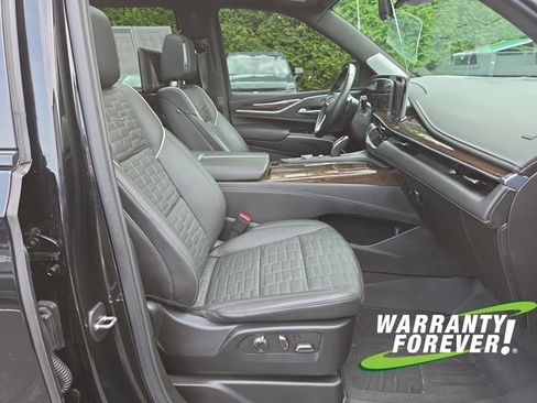 Used 2024 Cadillac Escalade Sport Platinum AWD/4WD image 16