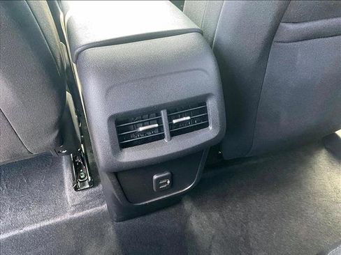 Certified 2024 Chevrolet Equinox LT image 24