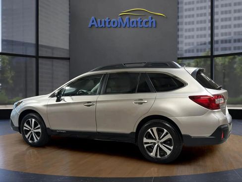 Used 2019 Subaru Outback 2.5i Limited AWD/4WD image 7