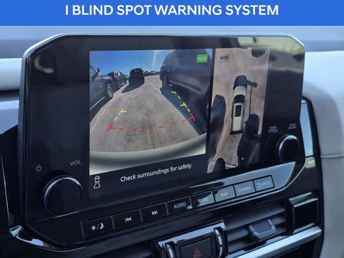 Used 2022 Nissan Pathfinder SL w/ Lighting Package (N92) image 23