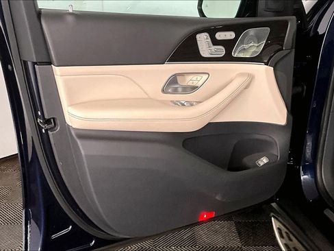 Used 2020 Mercedes-Benz GLE 350 4MATIC image 22