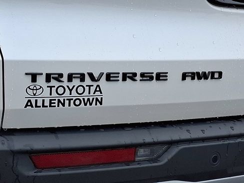 Used 2024 Chevrolet Traverse Z71 AWD/4WD image 30
