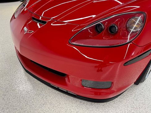 Used 2007 Chevrolet Corvette Z06 w/ Preferred Equipment Group RWD image 27