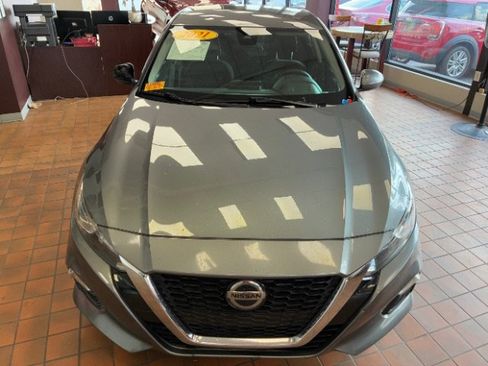 Used 2021 Nissan Altima 2.5 S w/ Driver Assist Package FWD image 4