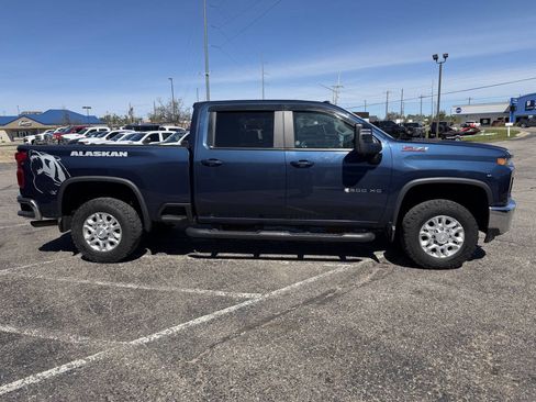 Used 2020 Chevrolet Silverado 2500 LT AWD/4WD image 6