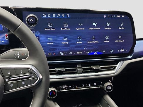 New 2026 Chevrolet Equinox EV LT image 16