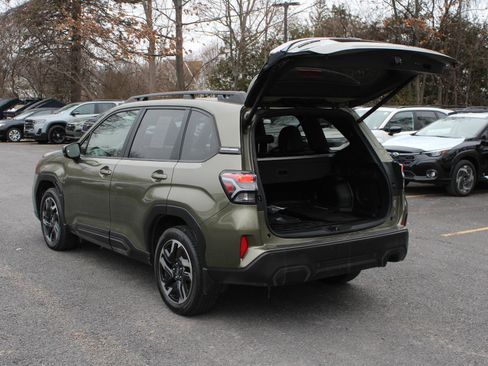 Certified 2025 Subaru Forester Limited image 7