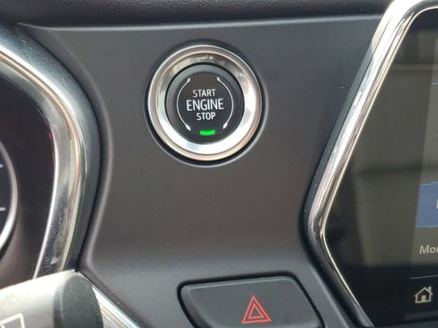 Used 2019 Chevrolet Blazer Premier w/ Driver Confidence II Package image 15