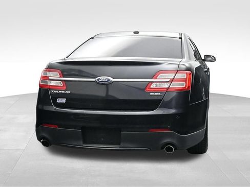 Used 2015 Ford Taurus SEL FWD image 4
