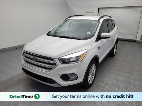 Used 2018 Ford Escape SE FWD image 1