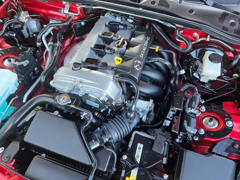 Certified 2025 MAZDA MX-5 Miata Sport RWD image 24