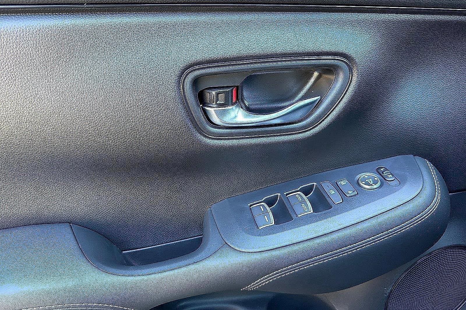 New 2027 Honda HR-V EX-L image 13