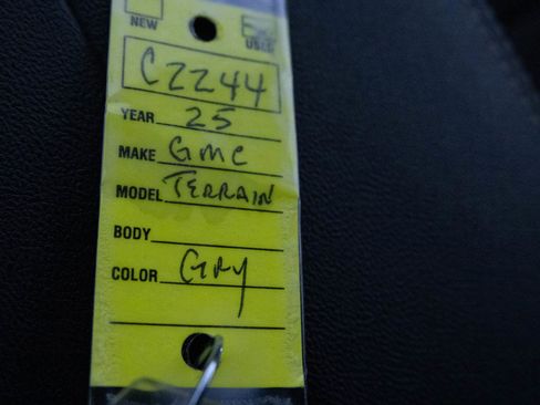 Certified 2025 GMC Terrain Elevation image 24