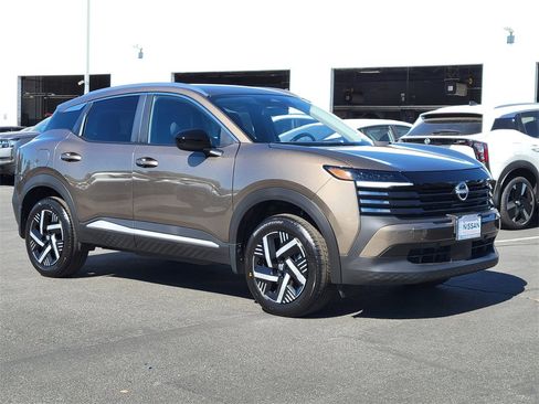 New 2026 Nissan Kicks SV w/ Cold Weather Package image 14