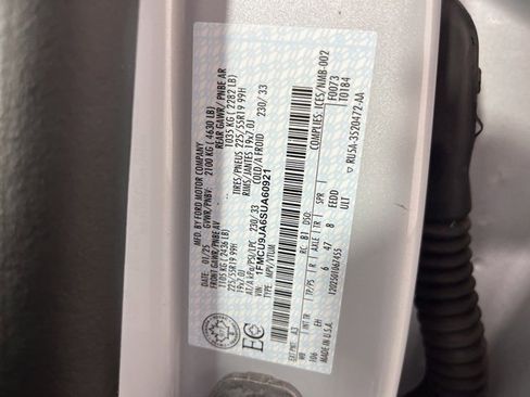 Used 2025 Ford Escape Platinum image 36