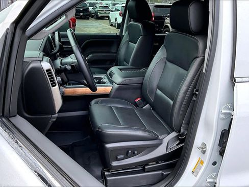 Used 2018 Chevrolet Silverado 1500 LTZ w/ Texas Edition image 9