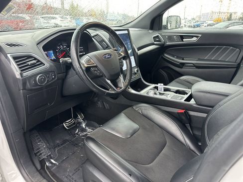 Used 2022 Ford Edge ST image 9