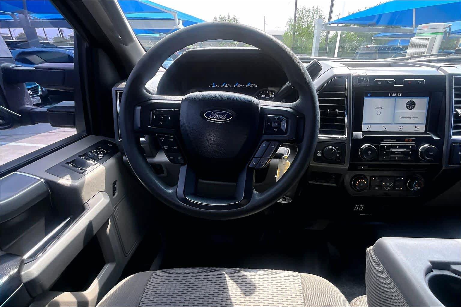 Used 2017 Ford F250 XLT w/ XLT Premium Package AWD/4WD image 6