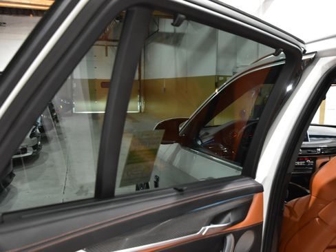 Used 2016 BMW X5 M image 54