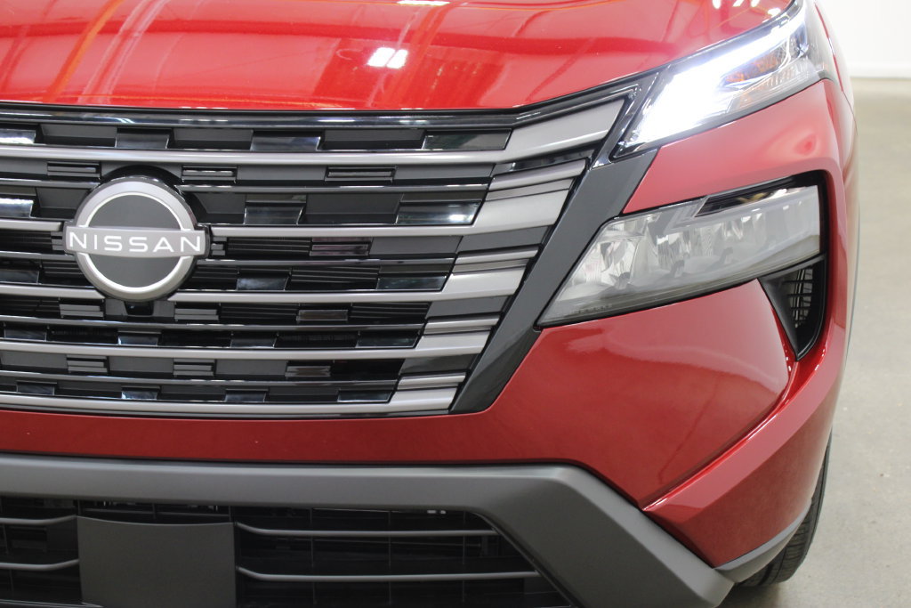 New 2027 Nissan Rogue S FWD image 8