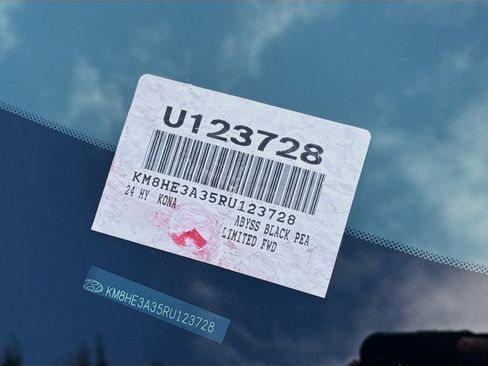 Used 2024 Hyundai Kona Limited image 39