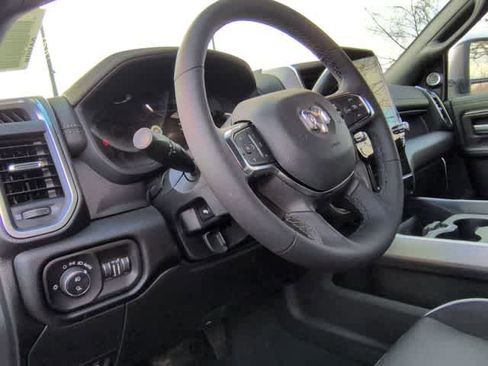 New 2026 RAM 2500 Laramie AWD/4WD image 15