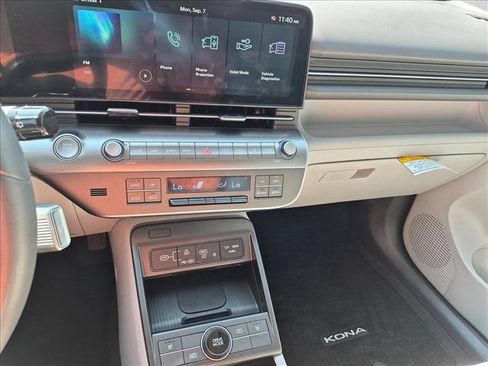 Used 2026 Hyundai Kona SEL Premium FWD image 14