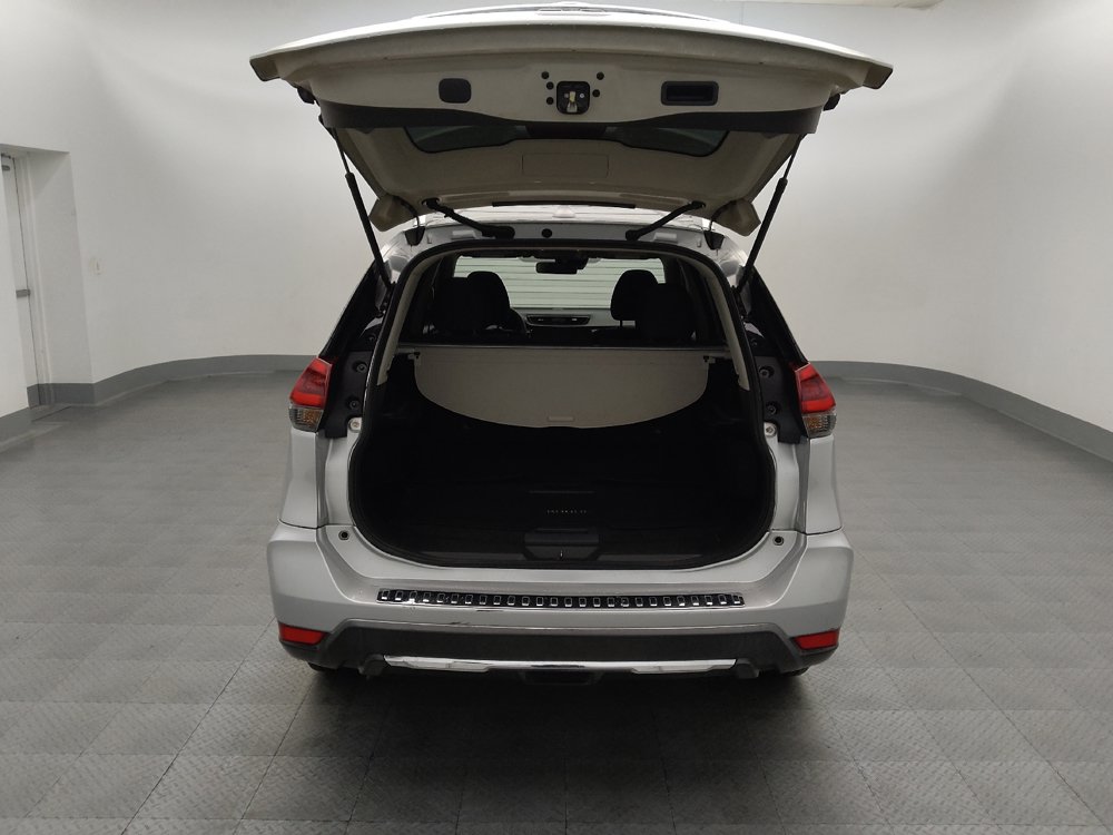 Used 2020 Nissan Rogue S w/ Special Edition Package FWD image 29