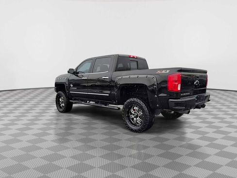 Used 2017 Chevrolet Silverado 1500 LTZ Z71 w/ LTZ Plus Package AWD/4WD image 6