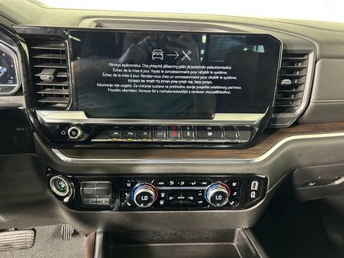 Used 2023 GMC Sierra 1500 SLT w/ SLT Premium Plus Package AWD/4WD image 21