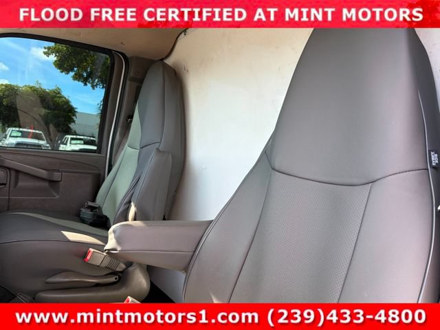 Used 2022 Chevrolet Express 3500 w/ Power Convenience Package RWD image 14