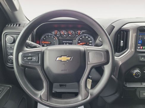 Used 2020 Chevrolet Silverado 1500 Custom w/ Custom Value Package image 16