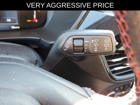 Used 2024 Ford Escape ST-Line w/ Equipment Group 301A image 18