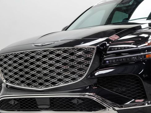 Used 2025 Genesis GV80 2.5T Prestige AWD/4WD image 2