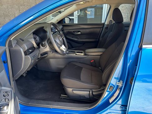 Used 2025 Nissan Sentra SV FWD image 27