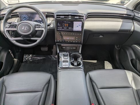 Certified 2022 Hyundai Tucson Limited w/ Cargo Package AWD/4WD image 14
